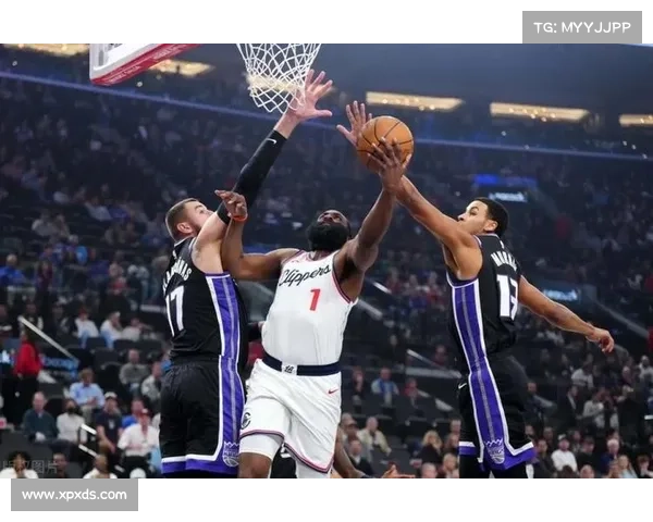 NBA战报:德罗赞空砍准三双,火箭狂胜锁定前六,湖人躺升第三 NBA战报:德罗赞空砍准三双,火箭狂胜锁定前六,湖人躺升第三